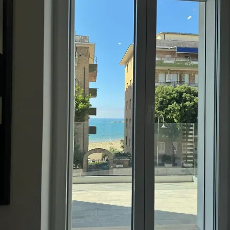 Rebecca's - Umberto Sea Wiew - Vista Mare * Anzio